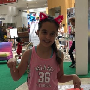 Meet your Posher, Hayley